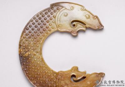 图片[2]-Jade heng pendant with dragon pattern in archaistic style, late Ming to early Qing dynasty (1522-1735)-China Archive